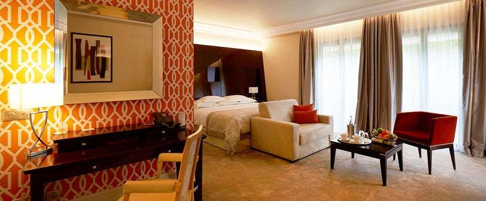 Hotel & Spa Le Pavillon Charbonnieres-les-Bains Dalaman gambar