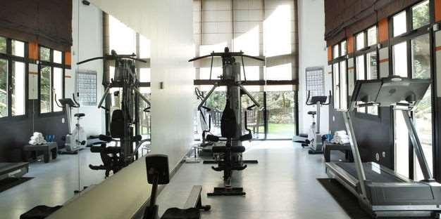 Hotel & Spa Le Pavillon Charbonnieres-les-Bains Servis gambar