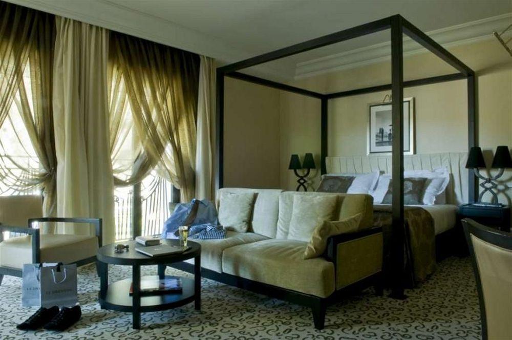 Hotel & Spa Le Pavillon Charbonnieres-les-Bains Luaran gambar