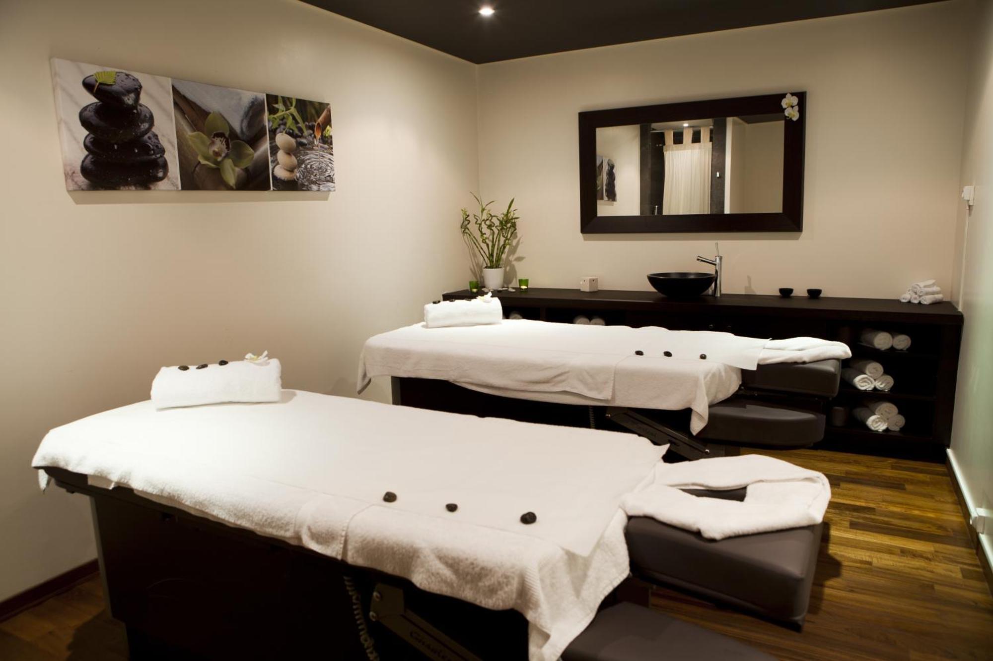 Hotel & Spa Le Pavillon Charbonnieres-les-Bains Luaran gambar