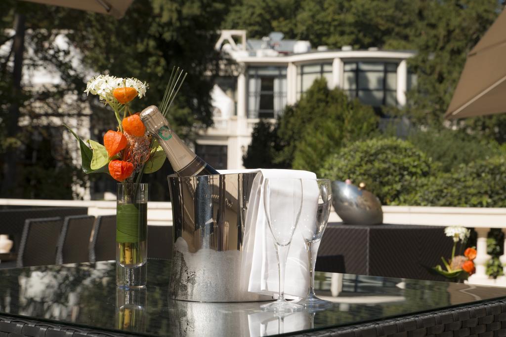 Hotel & Spa Le Pavillon Charbonnieres-les-Bains Luaran gambar