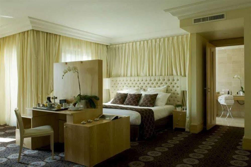 Hotel & Spa Le Pavillon Charbonnieres-les-Bains Luaran gambar