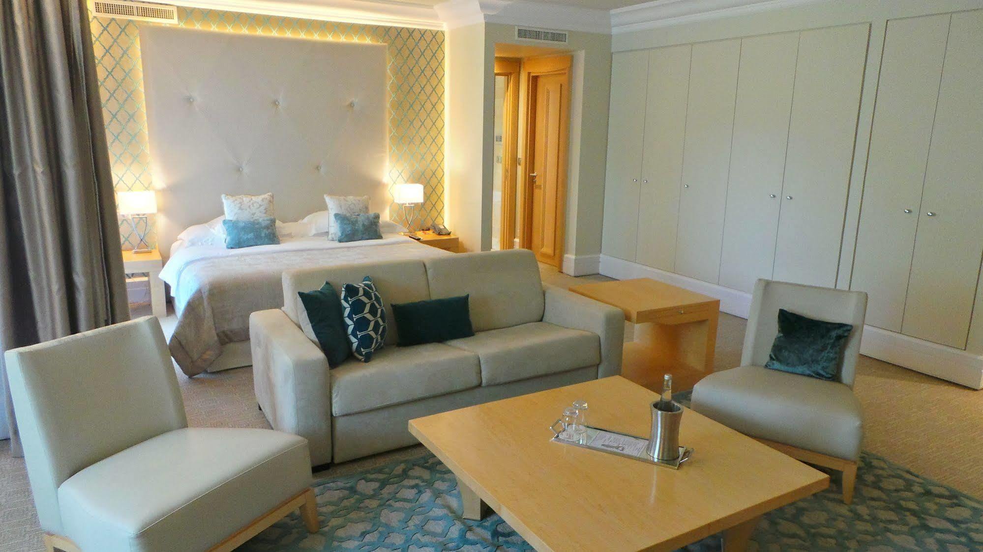 Hotel & Spa Le Pavillon Charbonnieres-les-Bains Luaran gambar