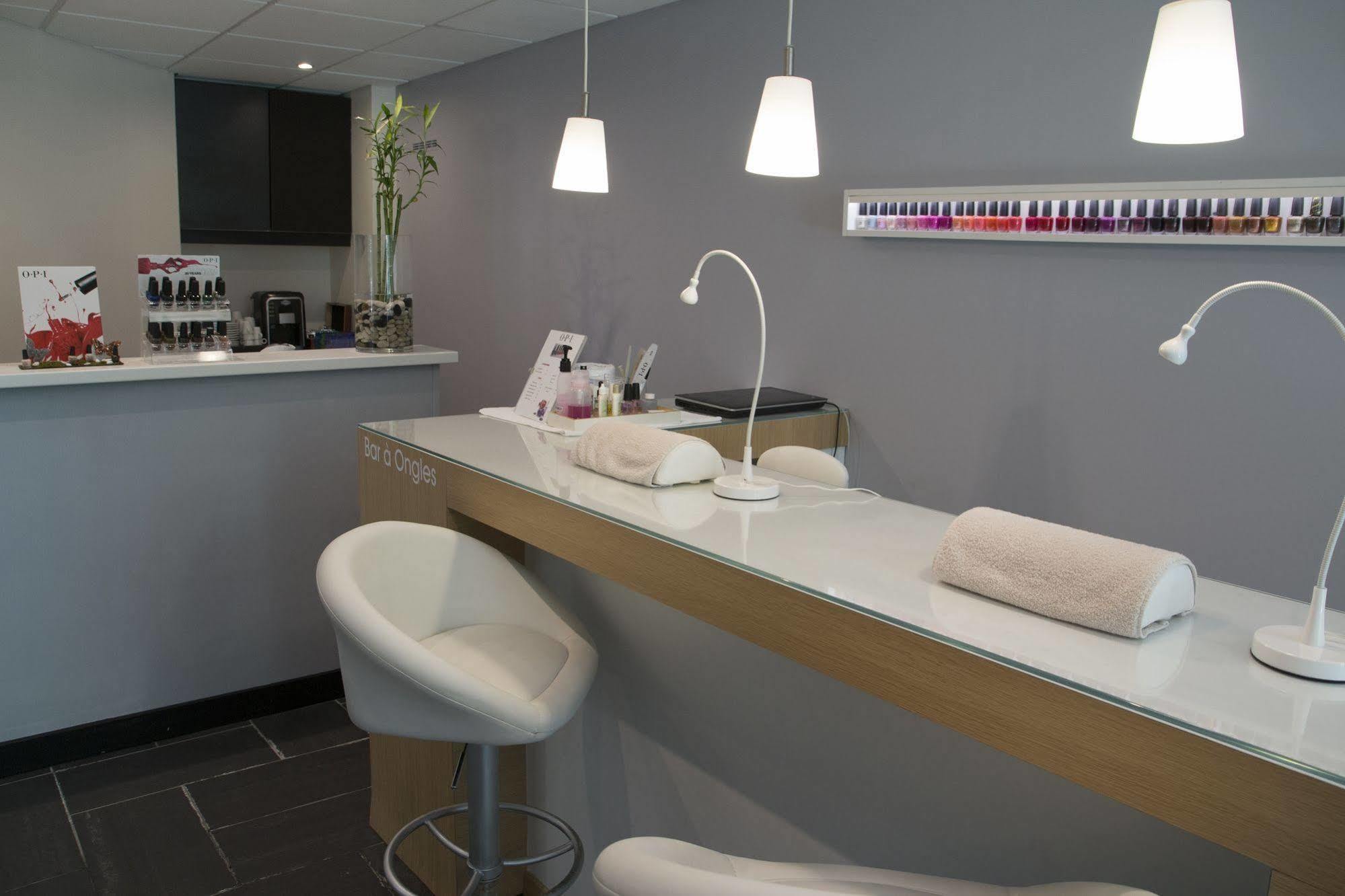 Hotel & Spa Le Pavillon Charbonnieres-les-Bains Luaran gambar
